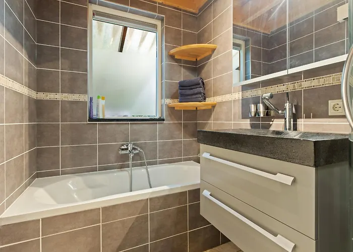 Dom wakacyjny Terrace With Lush Garden Epe