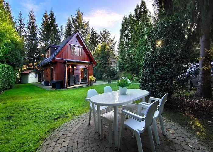 Dom wakacyjny Terrace With Lush Garden Epe