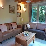 Terrace With Lush Garden בית נופש