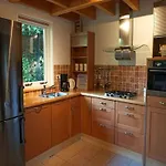 בית נופש Terrace With Lush Garden *